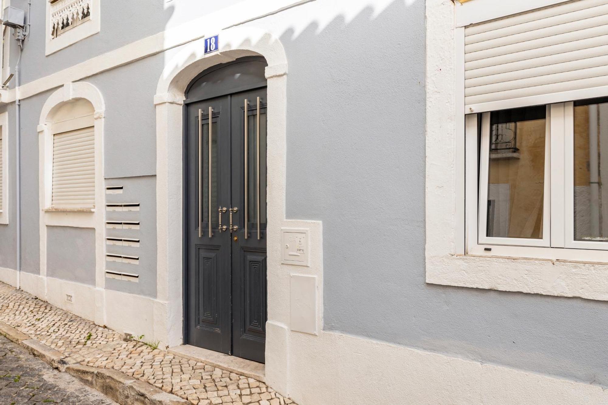 Avenida Da Liberdade Area, Bright And Newly Renovated 2 Bedroom Apartment, Lisbon Historical Center Buitenkant foto